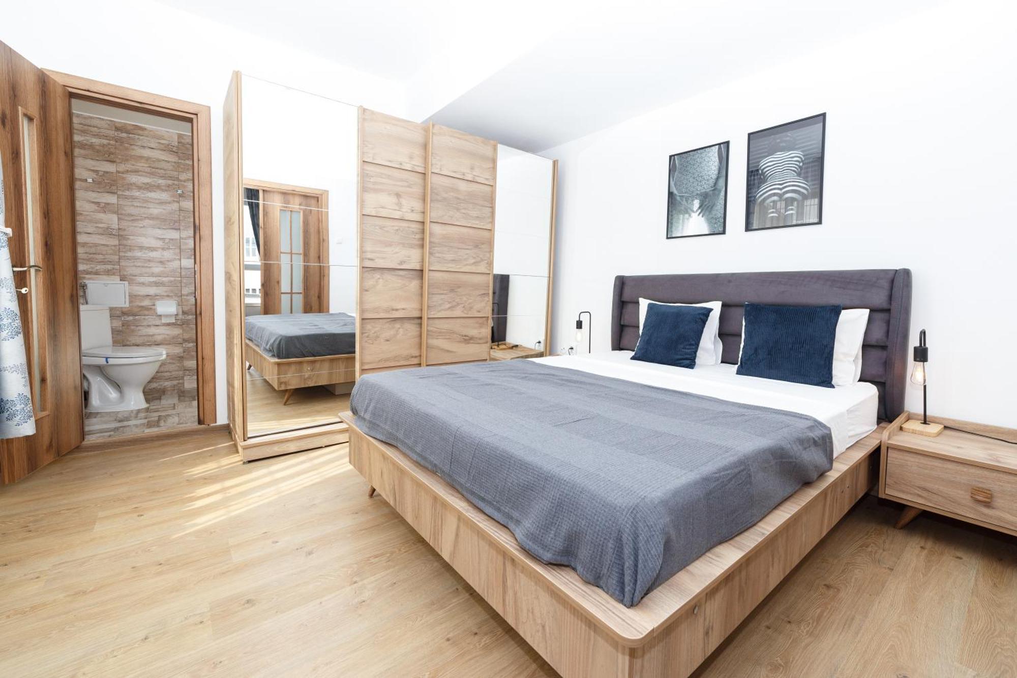 Rooftop Apartment Street Doamnei Boekarest Buitenkant foto