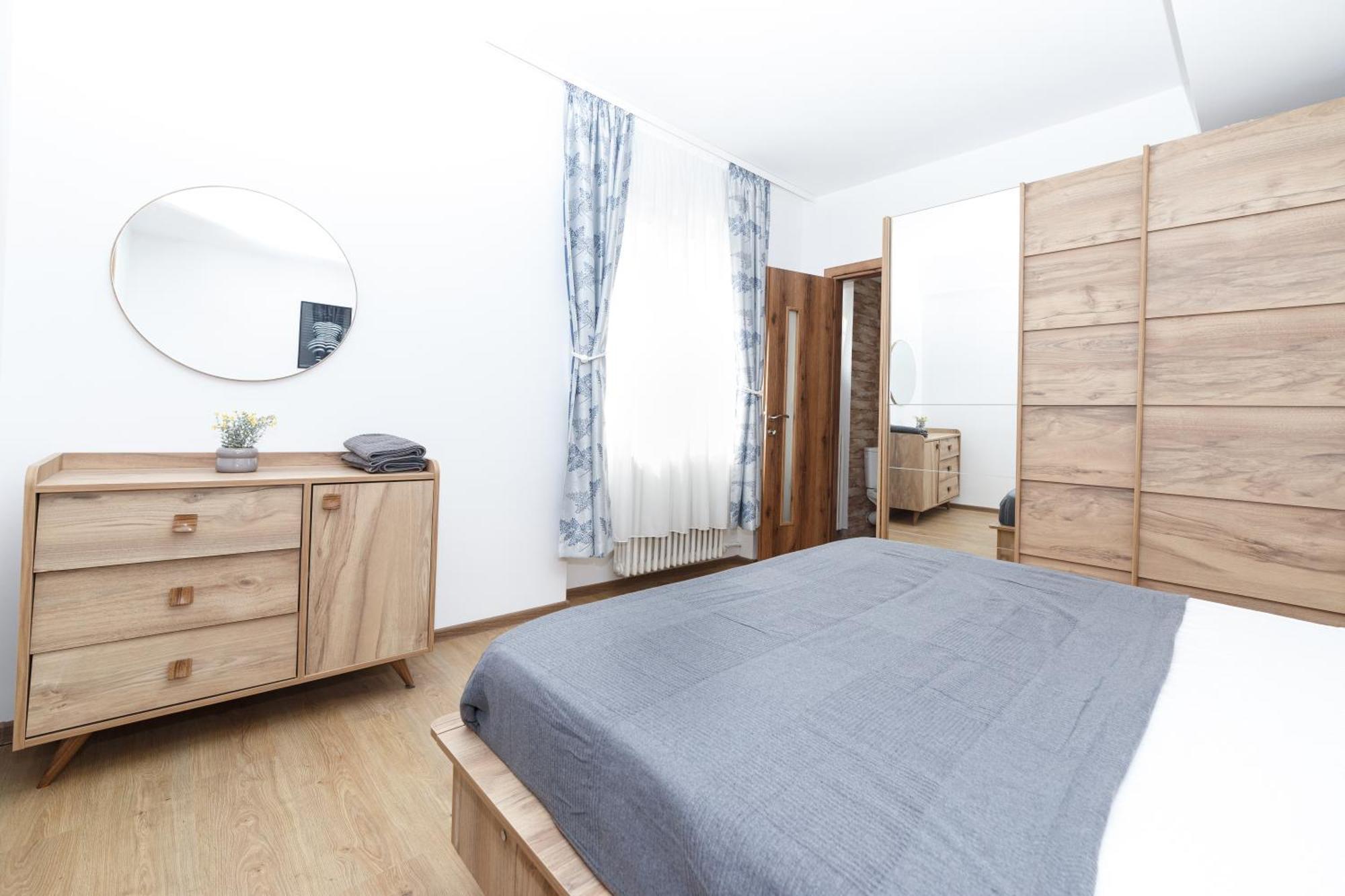 Rooftop Apartment Street Doamnei Boekarest Buitenkant foto
