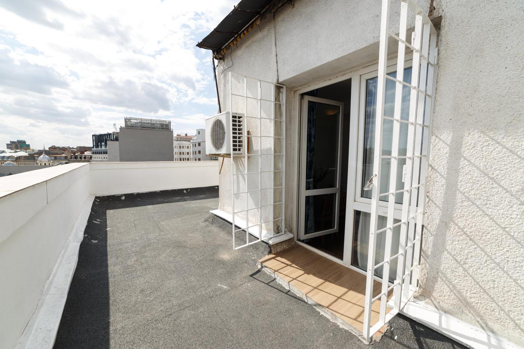 Rooftop Apartment Street Doamnei Boekarest Buitenkant foto