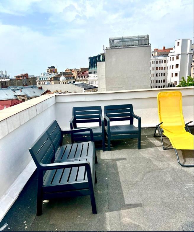 Rooftop Apartment Street Doamnei Boekarest Buitenkant foto